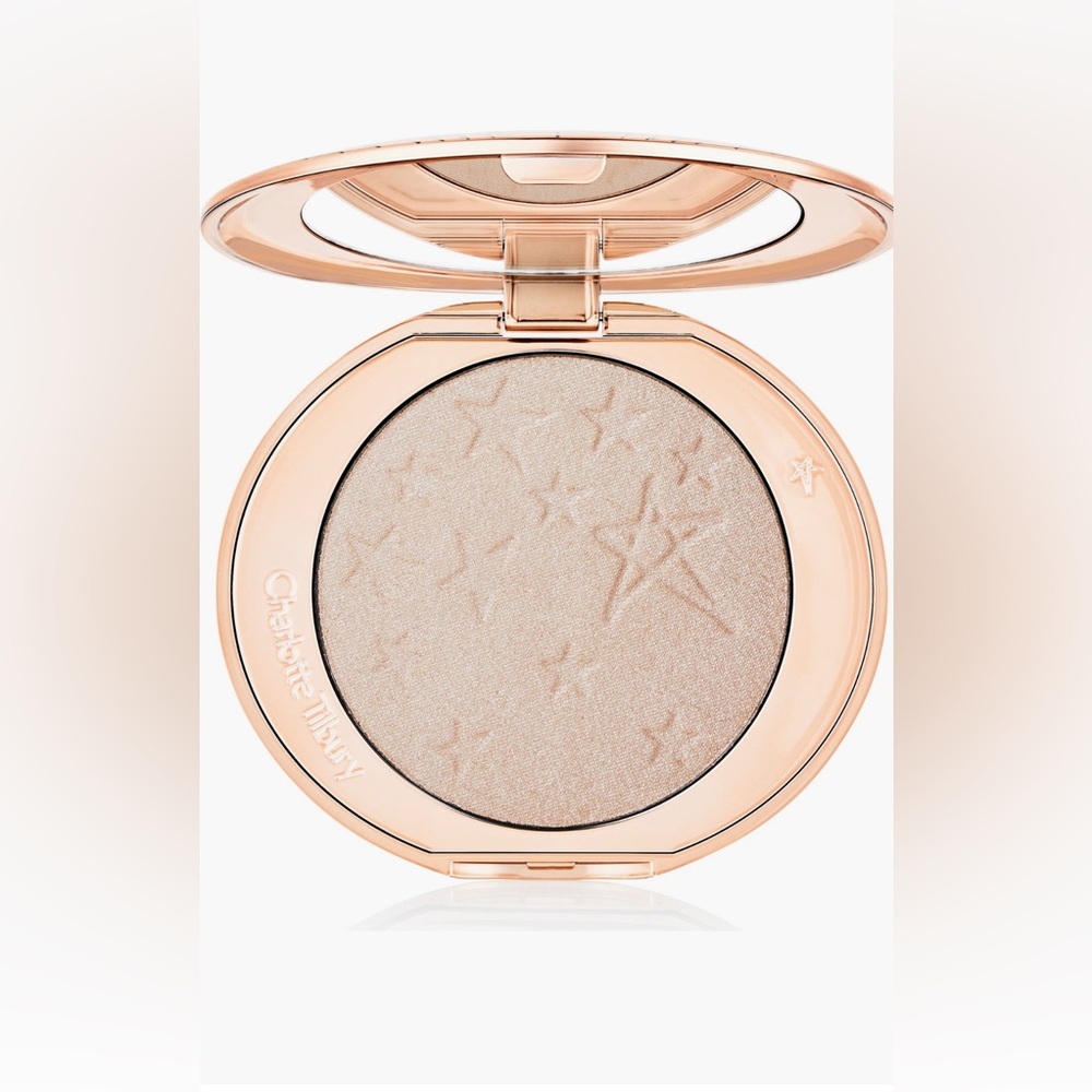 Charlotte Tilbury “Glow Glide Highlighter 
Retails $49